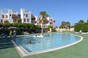 Alquilaencanarias-Medano Los Martines beachfront A